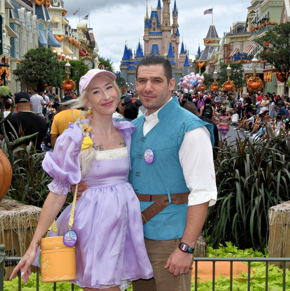 NWT Licensed Disney Flynn Rider Men's Adult Costume MED Teal&Brown - Picture 12 of 14